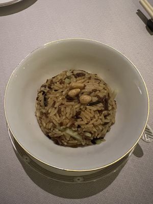 Fried wild rice, preserved veg, pine nut, choy sum  at Rùn in Hong Kong Island