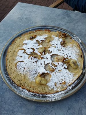 Pannenkoek met banaan at Pancake Restaurant Bergzicht (Pannenkoekenhuis Bergzicht) in Woudenberg