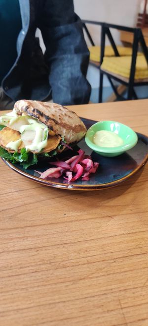 Falafel hummus khambirwich at Metta Cafe in Leh