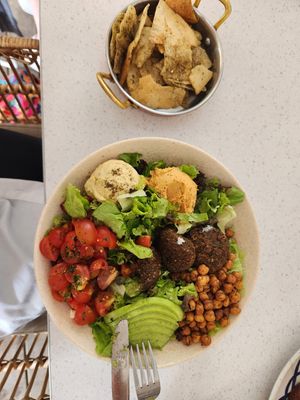 Vegan bowl at Harissa in Barranquilla