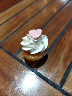 Un regalito por su primer aniversario💗 at Santa Foodies in Mexico City