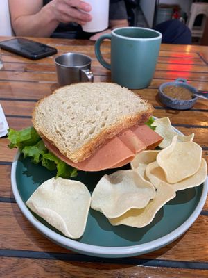 Sandwich jamón y queso   at Santa Foodies in Mexico City