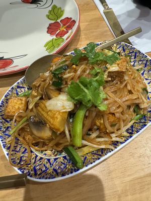 Pad Thai with tofu and vegetable   at Mango-T in Norwich