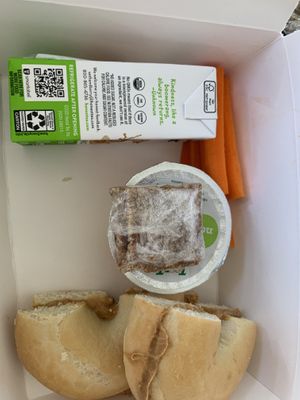 Healthy kids box  at Lunchbox Cafe in Ellensburg