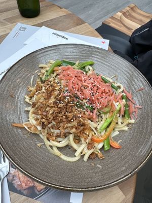 Veganer Wok/Nudeln - enthält Gluten  at Wagamama in The Hague