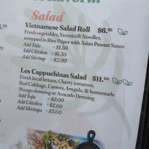 Menu vegan salad options at Les Cappuchinas in Oranjestad