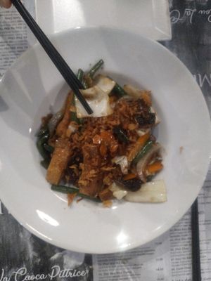 Tofu con verdure, funghi e risp at Cucina Vietnamita in Ravenna