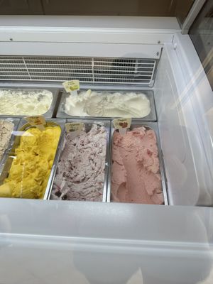 Vegan flavours clearly marked  at Doric Bar (Caffetteria Arcosoli Bluecoop) in Agrigento