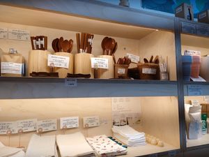 Vegan utensils at Planet Us in Incheon