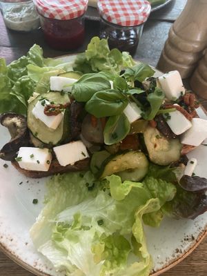 Breakfast: Vegan Ratatouille Bread  at Klara in Hanau