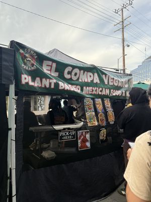 El Compa Vegano at Besties  at El Compa Vegano in San Fernando
