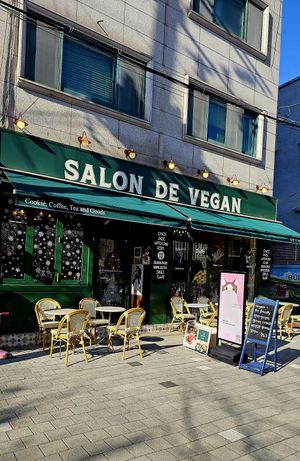  at Salon de Vegan in Seoul