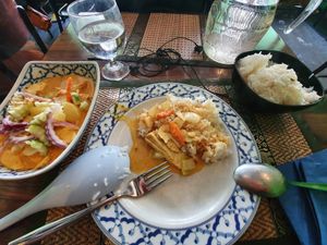 Yellow tofu curry at Lemon Grass in Helsinki