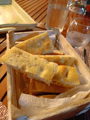Home made focaccia at Home Restaurant da Susanna in Teramo