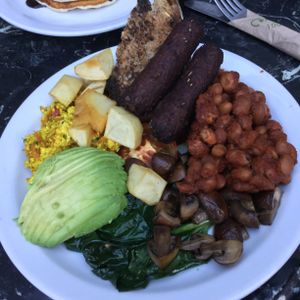 Vegan full English 💚 at The Gallery Cafe in East London