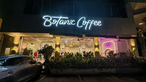 Outside view of the restaurant at Botanic Coffee in Batam
