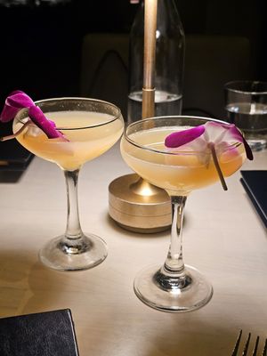 Cocktail O'clock at Casaléna in Woodland Hills