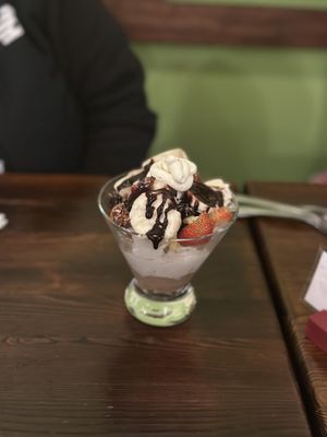 Sundae  at VegiOasis in Huntington Beach