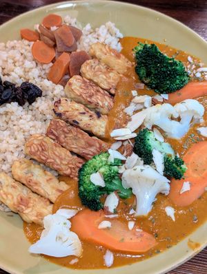 Tempeh curry with added veggies at VegiOasis in Huntington Beach