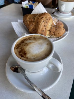 Cappuccino con latte di mandorla  at Bar Gelateria La Pineta in Dorgali