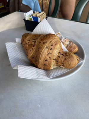 Croissant ai mirtilli   at Bar Gelateria La Pineta in Dorgali