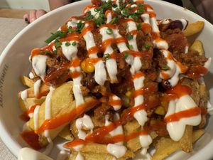 chili & fries  at Katzentempel in Cologne