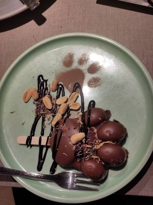 Erdnussschokoeis 😍😍😍 at Katzentempel in Cologne