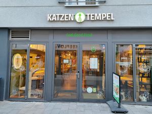 Front at Katzentempel in Cologne