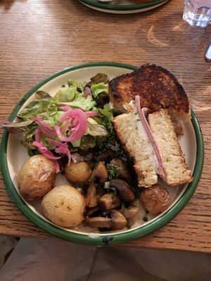 Croque monsieur at Aujourd'hui Demain Concept Store in Paris