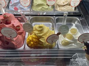 Good selection of vegan flavors clearly marked   at Gelatissimo in Phuket