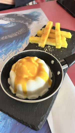 Huevos fritos postre  at Restaurant Fermins in Barcelona