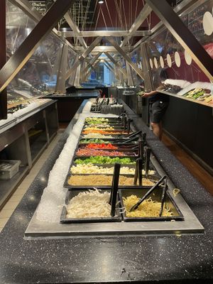 Pick your ingredients  at Flat Top Grill - The Loop in Chicago