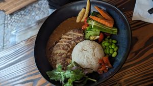 Curry mit Vegane Ente at Golden Ginkgo  in Berlin