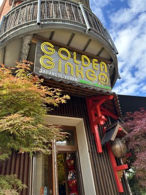   at Golden Ginkgo  in Berlin