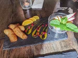 Gebackene Banane mit Eis für 5,50 at Golden Ginkgo  in Berlin