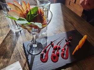 Frittiertes Eis für 5,90 at Golden Ginkgo  in Berlin