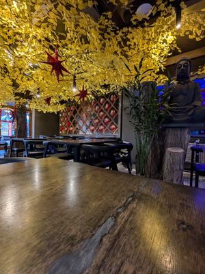  at Golden Ginkgo  in Berlin