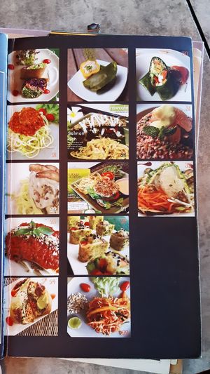 Raw vegan at Atsumi Raw Cafe in Phuket