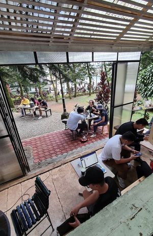   at Hot Cat  in Baguio City