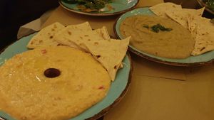 Dips at Los V in Athens