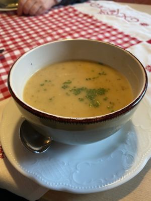Vegane Kartoffelsuppe  at Berggasthof Seealpe in Oberstdorf