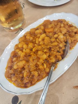 White beans at Taverna Vosporos in Kavala