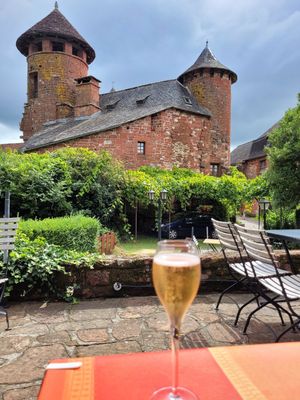 Vue depuis la terasse at Le Relais St-Jacques de Compostelle in Collonges-la-rouge