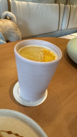 Jugo de naranja  at Gusto Creciente  in Lima