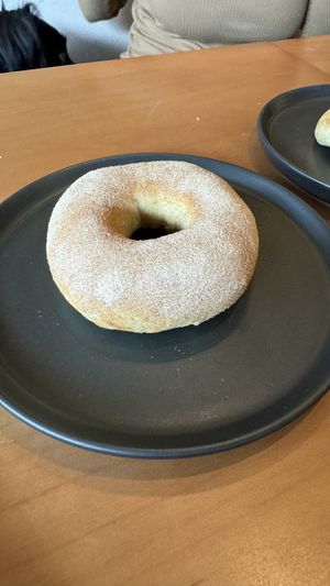 Bagel acanelado  at Gusto Creciente  in Lima