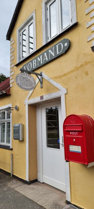  at Vrads Købmand in Bryrup