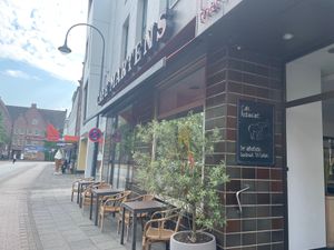 Outside at Taste of Ceylon in Goch