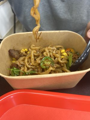 Black pepper ban mein   at Cisu Vegan House in Hanover