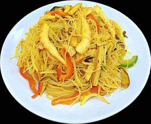 Singapore Style Rice Noodles at Cisu Vegan House in Hanover