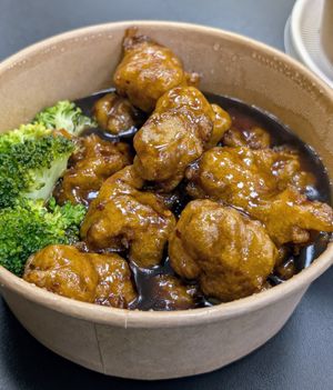 General Tso Chickun at Cisu Vegan House in Hanover